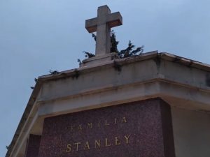 Crónica del olvido la desolada cripta de Paco Stanley Efekto10