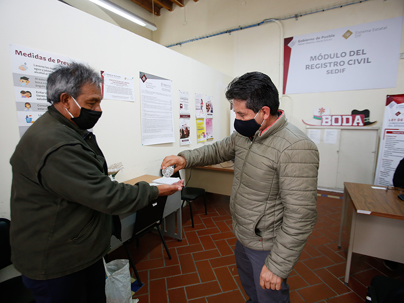 Con estrictas medidas preventivas, Registro Civil del