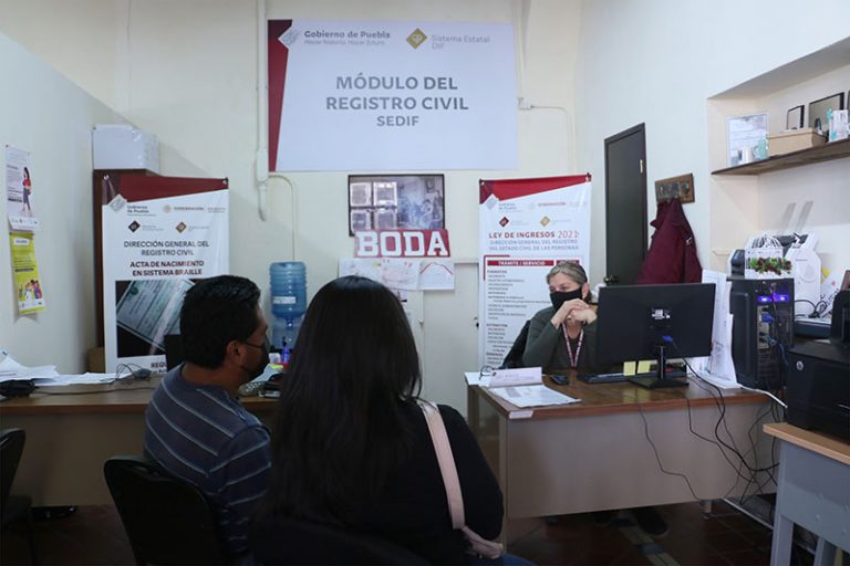 SEDIF y Registro Civil entregan 148 actas de nacimiento en